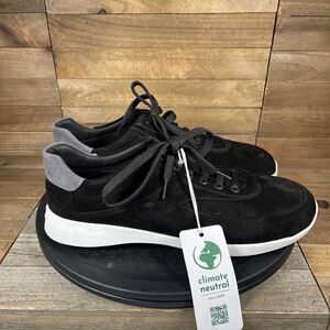 Groundies Women's Size 10 Urban Barefoot Sneakers Black Shoes Lace Up EUC